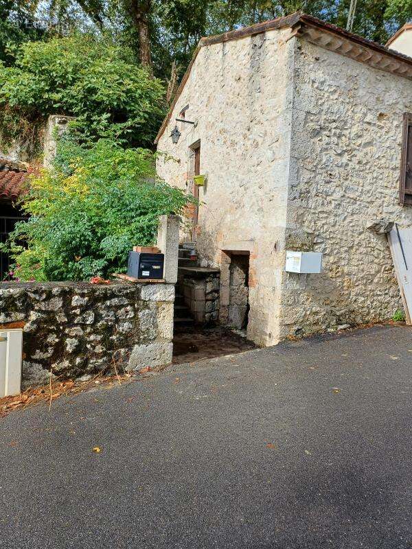Maison en pierre de village - photo 5