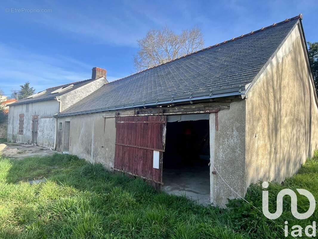 Photo 2 - Maison à SAINT-ETIENNE-DE-MONTLUC