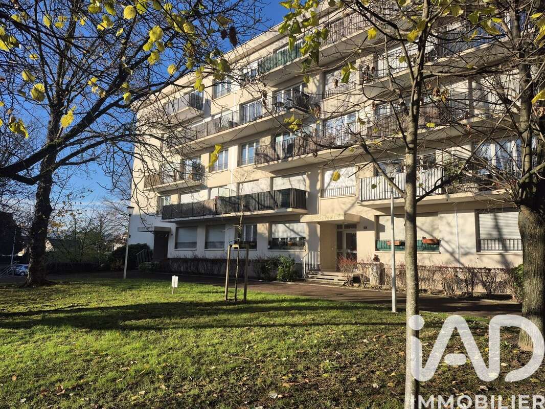 Photo 5 - Appartement à LE PLESSIS-BOUCHARD