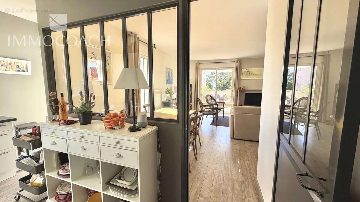 Appartement à CARQUEIRANNE