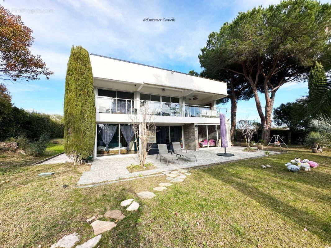 Maison à BIOT