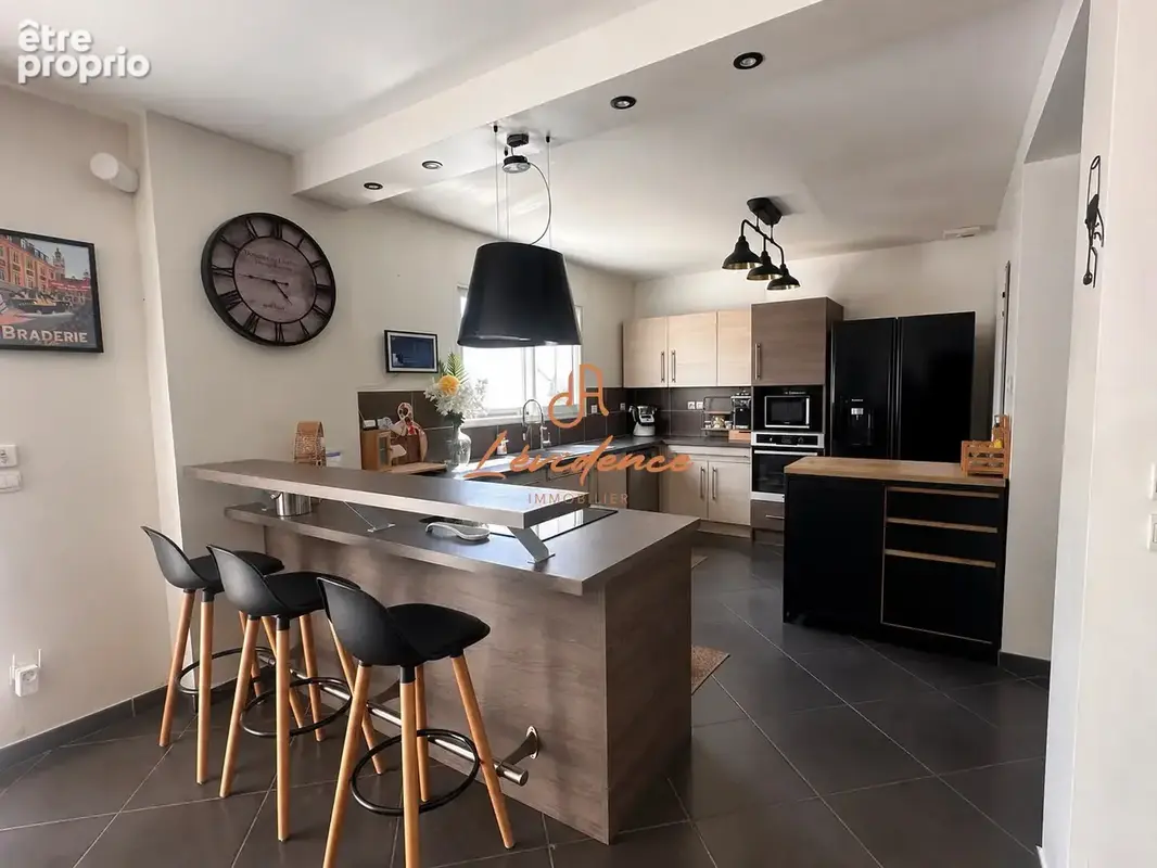 Maison familiale à proximité du centre-ville de Montélimar - photo 5