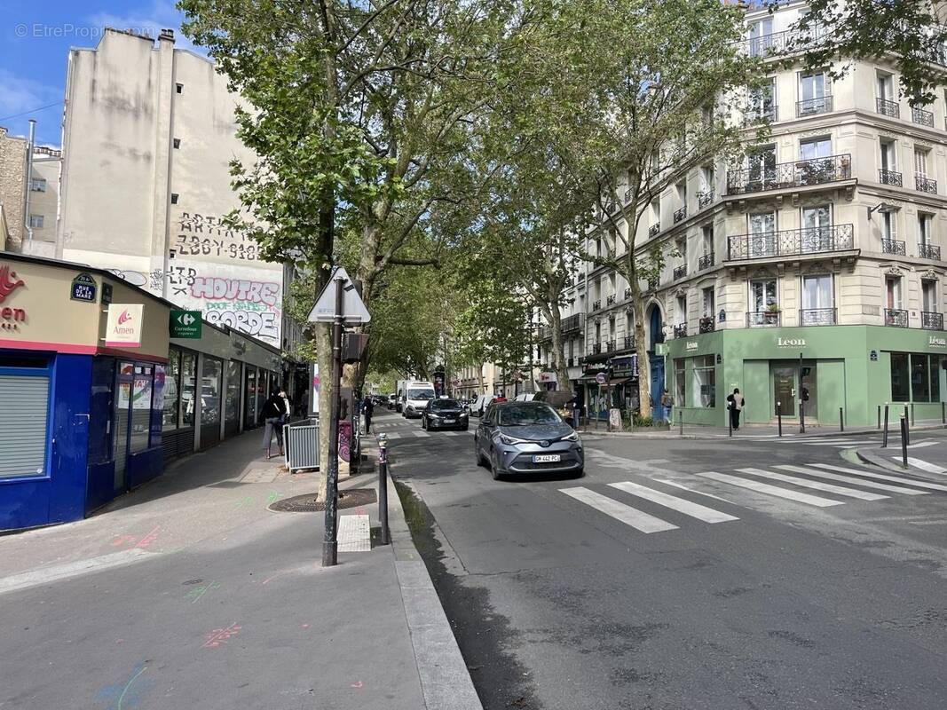 Autre à PARIS-20E