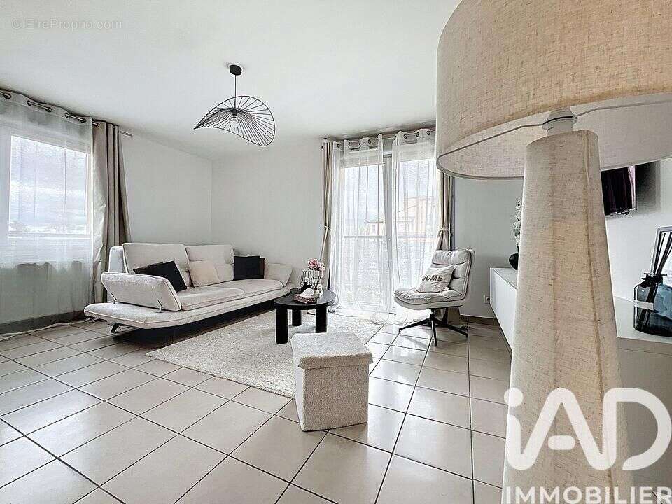 Photo 3 - Appartement à VILLEURBANNE