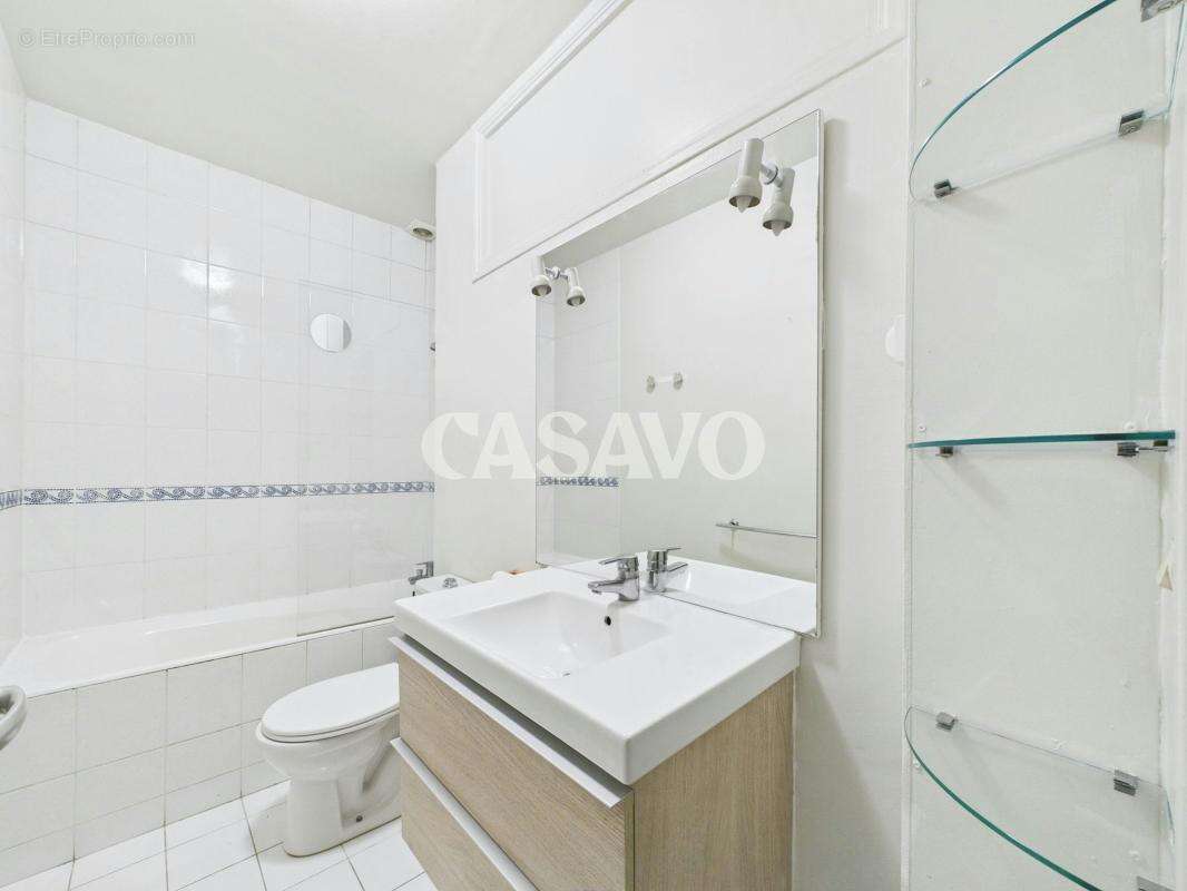 Vente Appartement 4 pièces de 79m² - 75011 Paris - photo 11