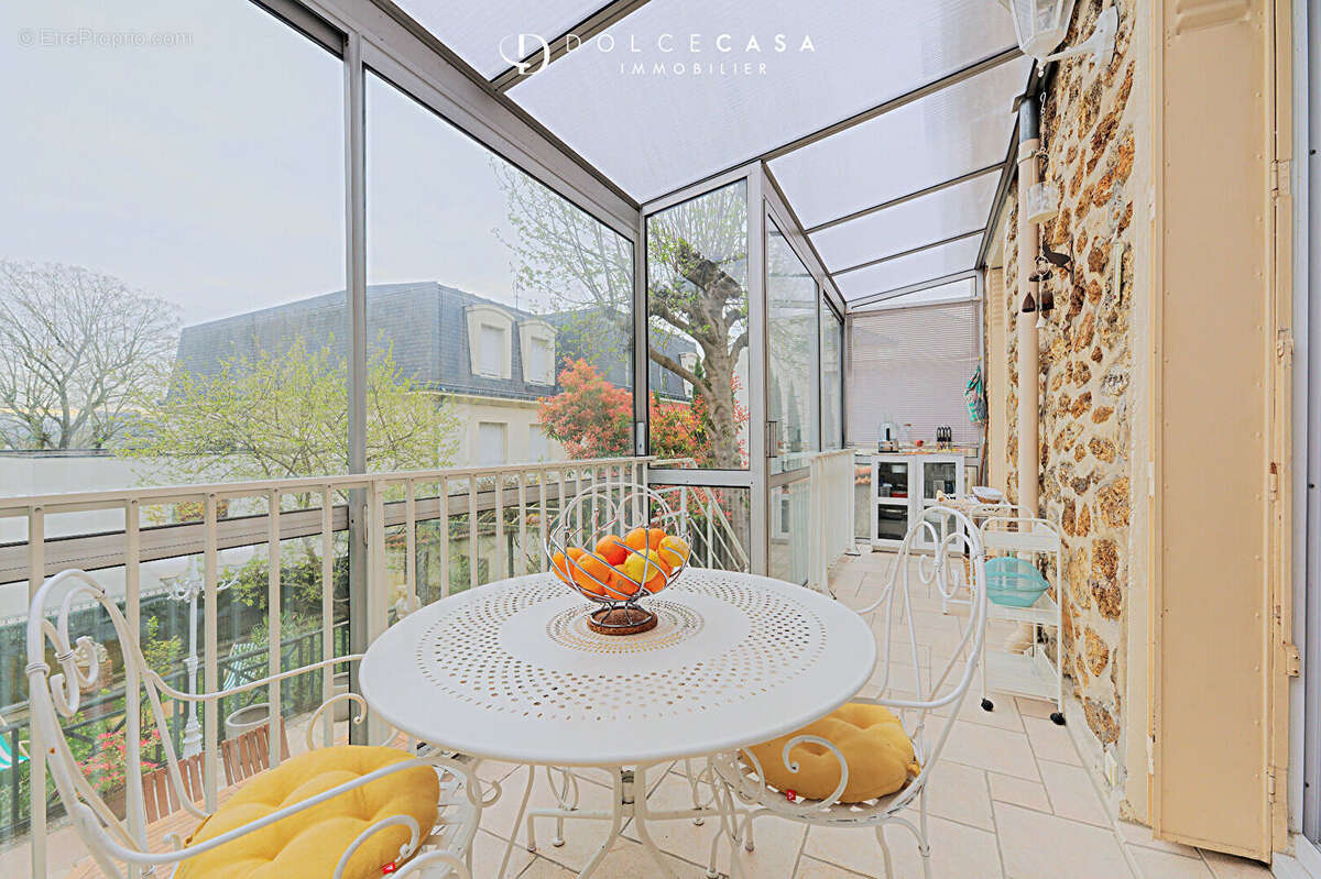 Maison à LE PERREUX-SUR-MARNE