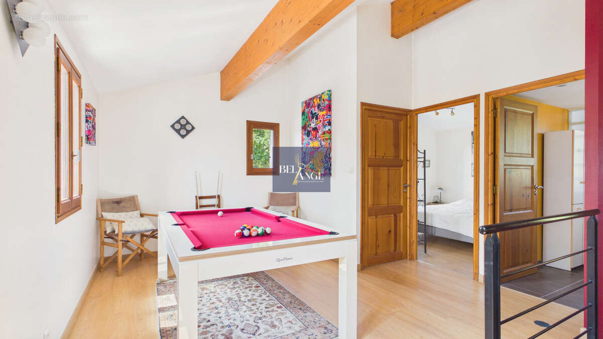 LABEAUME   Maison de caractère avec piscine et annexe indépendante - photo 13