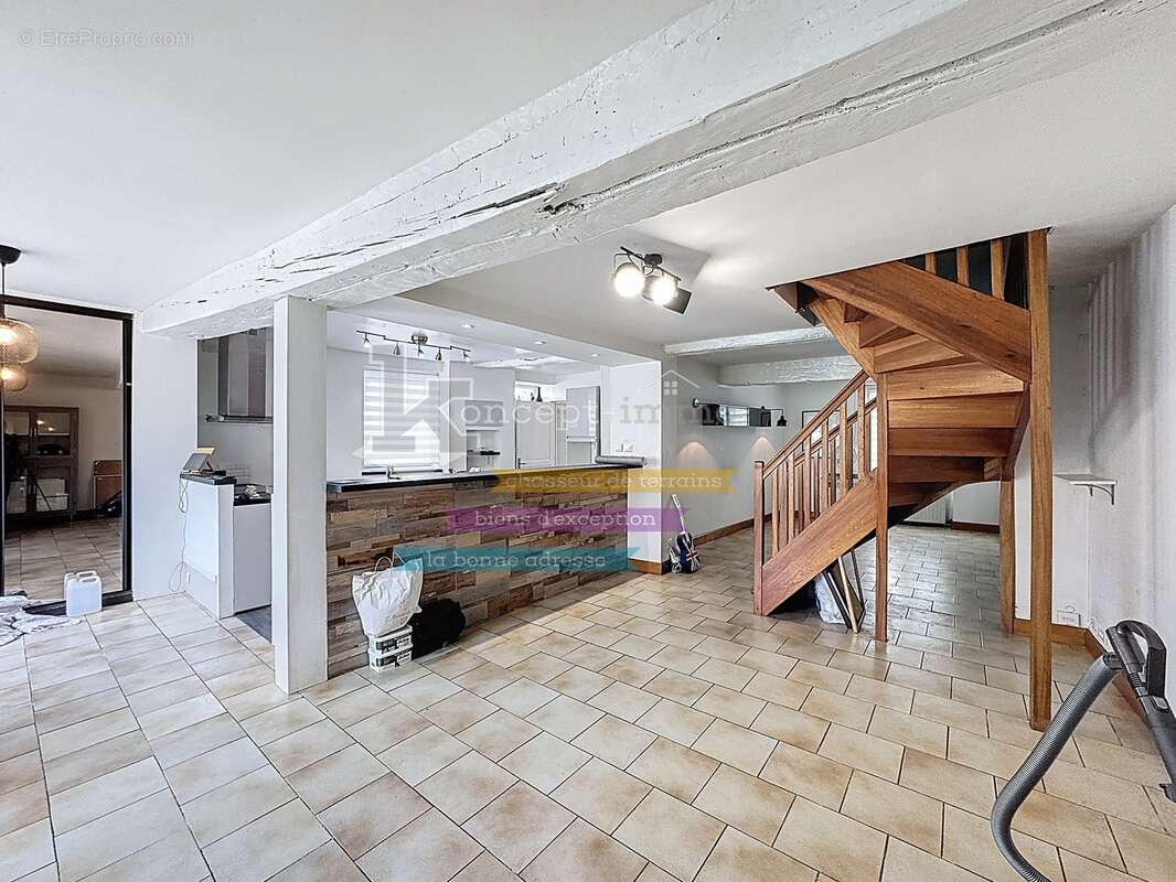 n°2 - Maison à CLERMONT