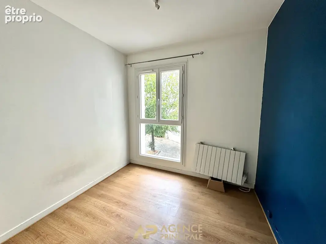 Appartement  - Type 2 - Hyper-centre (port) - 39m2 - Loggia - Ascenseur - photo 11
