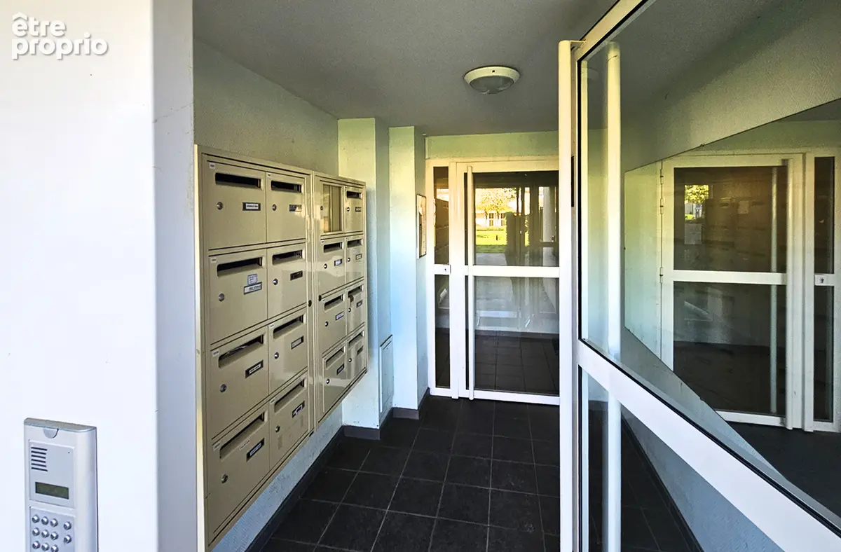 Appartement T1 à vendre à Lisieux de 35m² au sol avec balcon et stationnement - Dernier étage, exposition sud - photo 6
