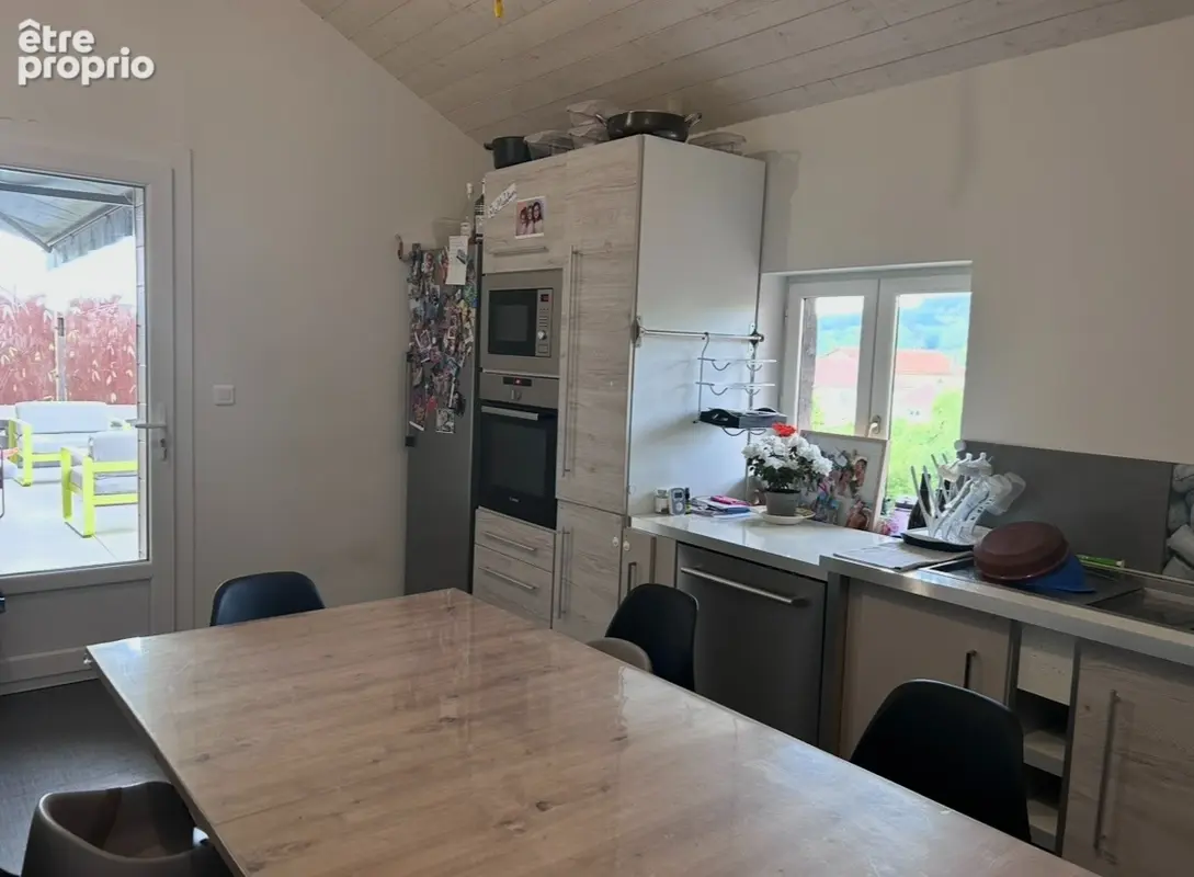 Maison avec terrasse et jardin - photo 2