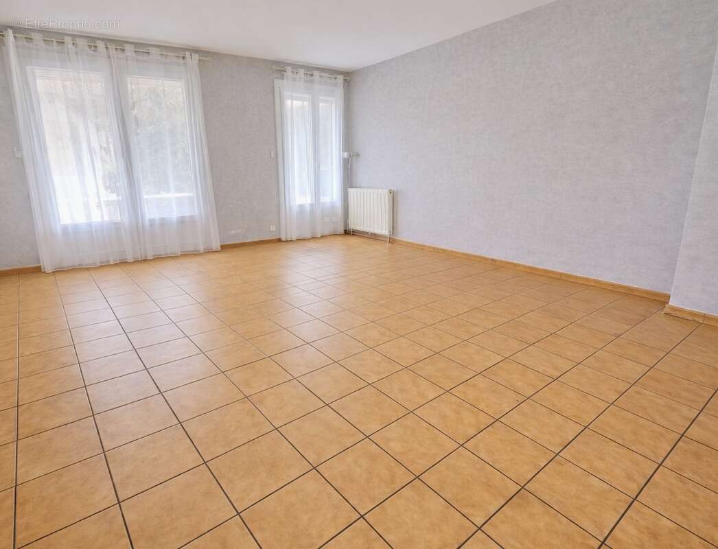 Maison à SAINT-PIERRE-LES-ELBEUF