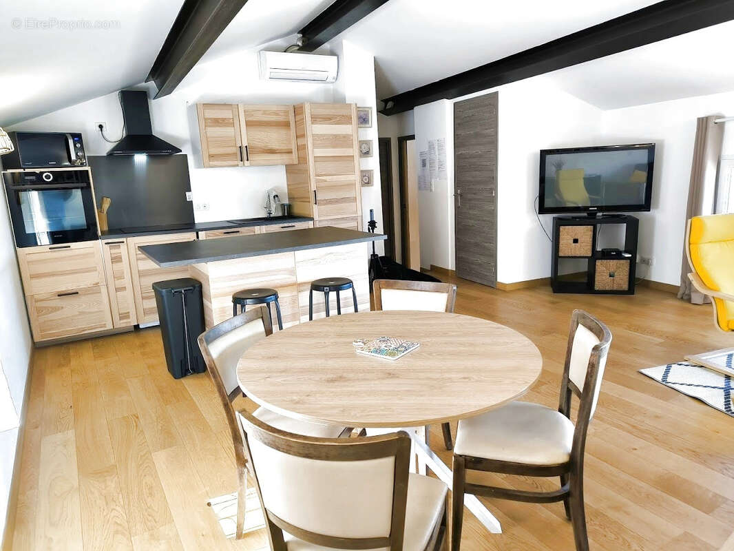 Appartement à BONNIEUX