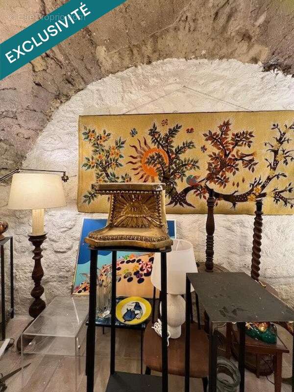 Photo 6 - Commerce à LOURMARIN