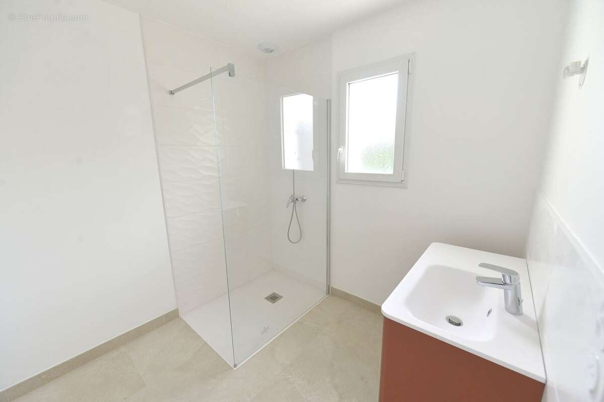 Maison à MESCHERS-SUR-GIRONDE