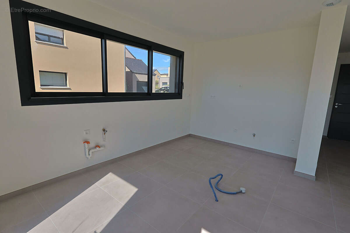 A VENDRE Maison Saint-pere Marc En Poulet 5 pièce(s) 132 m2 - photo 3