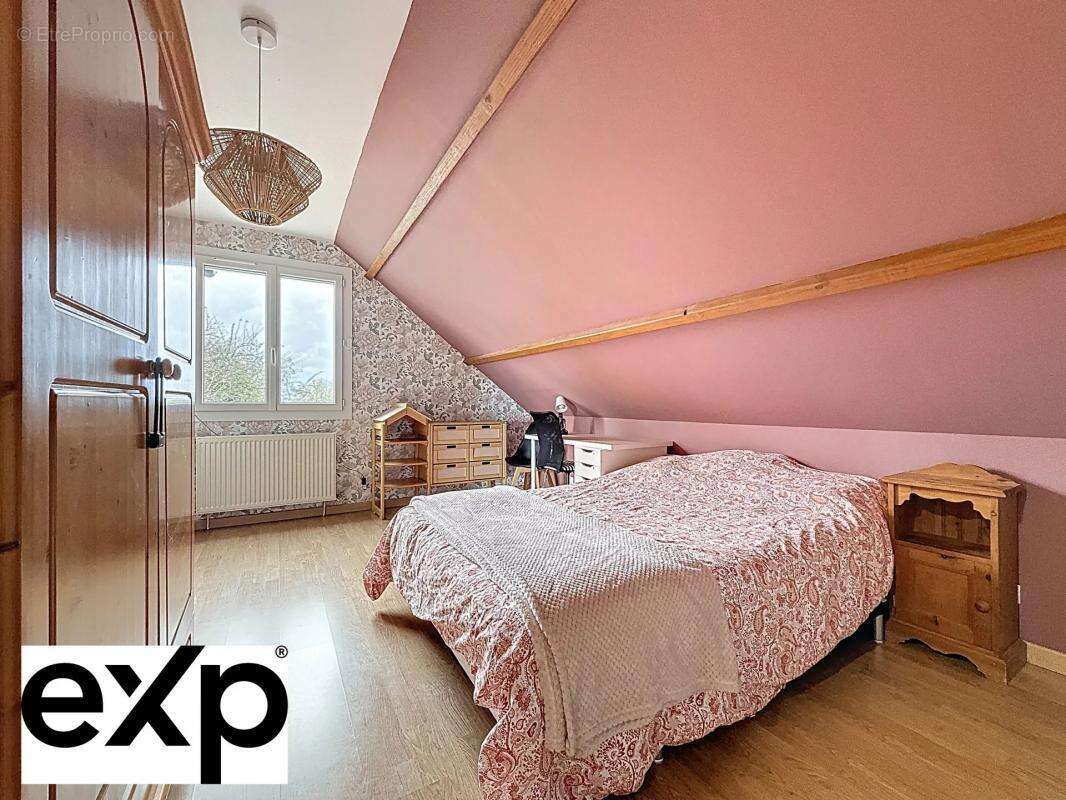 Maison à LE NEUBOURG