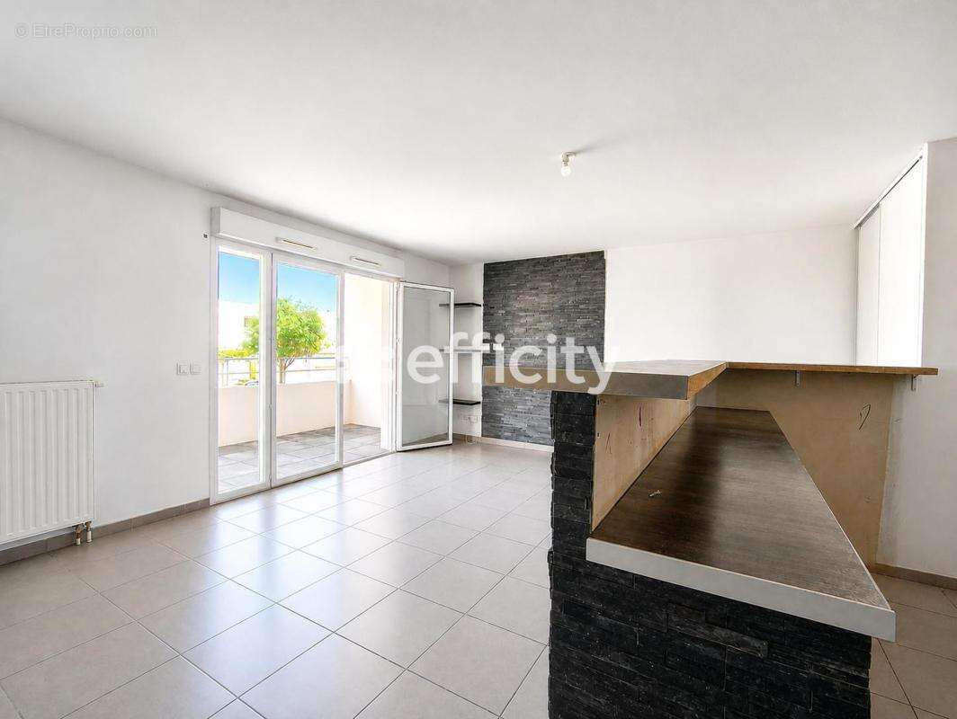 Appartement à JUVIGNAC