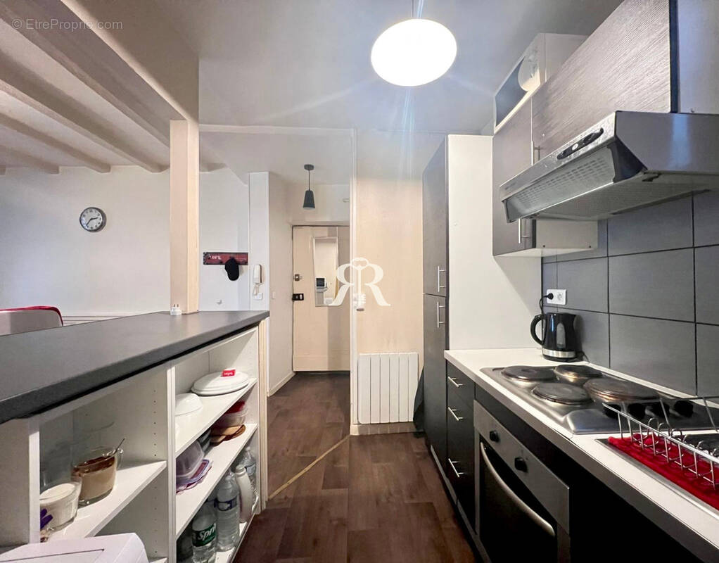 Hyper-centre Clermont-Ferrand   Appartement 30 m2 avec cave - photo 2