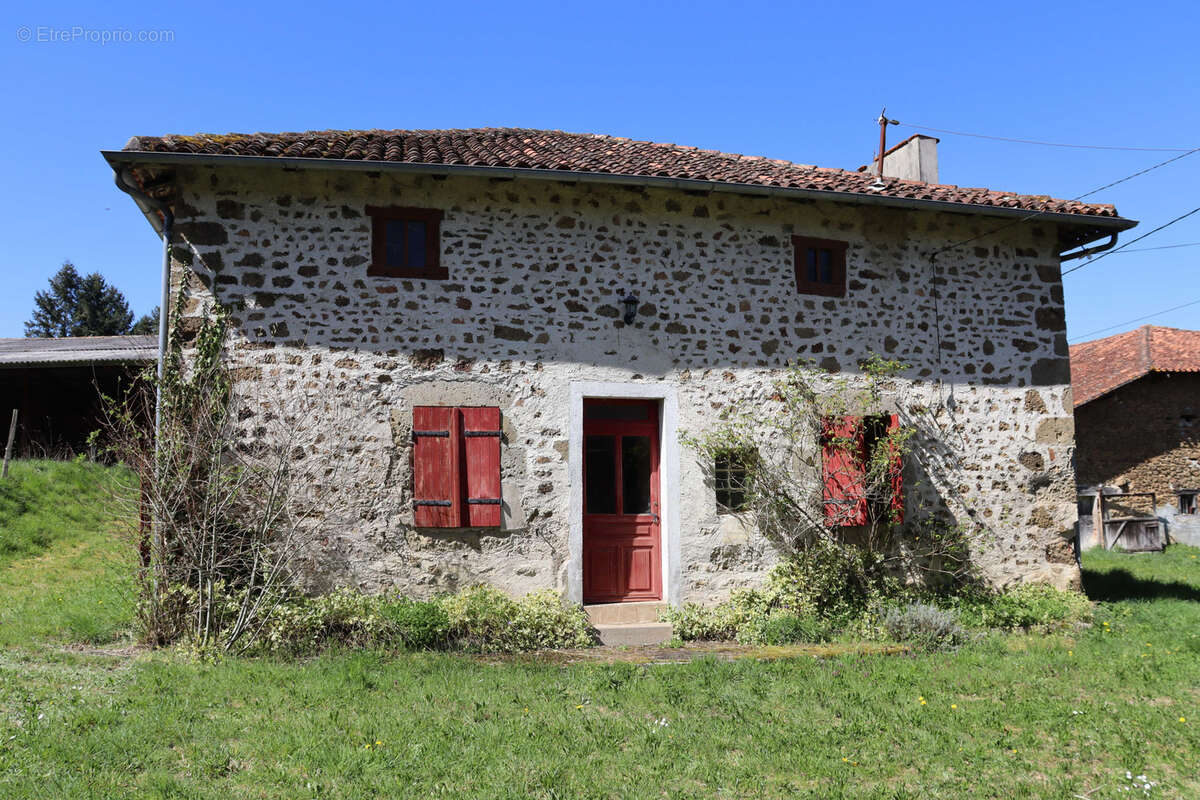 Maison à PRESSIGNAC