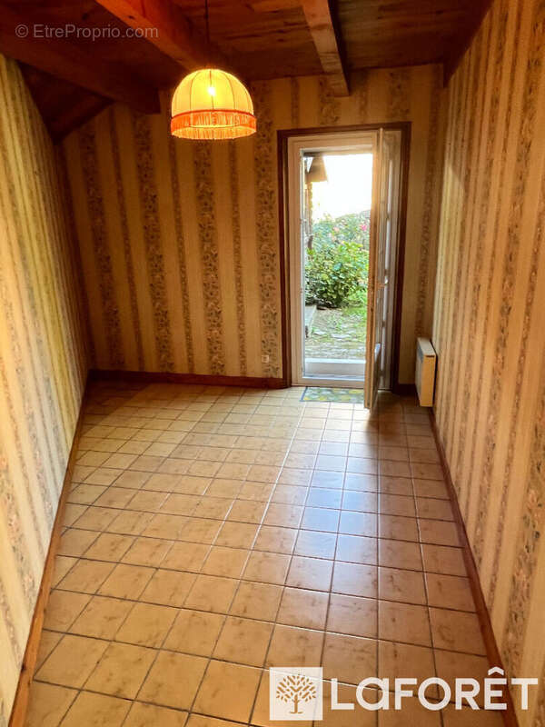 Maison à SAINT-BERAIN