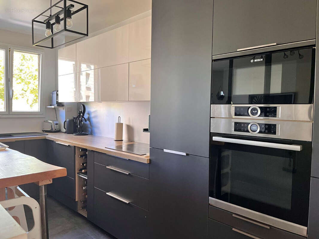 Appartement à PARIS-20E