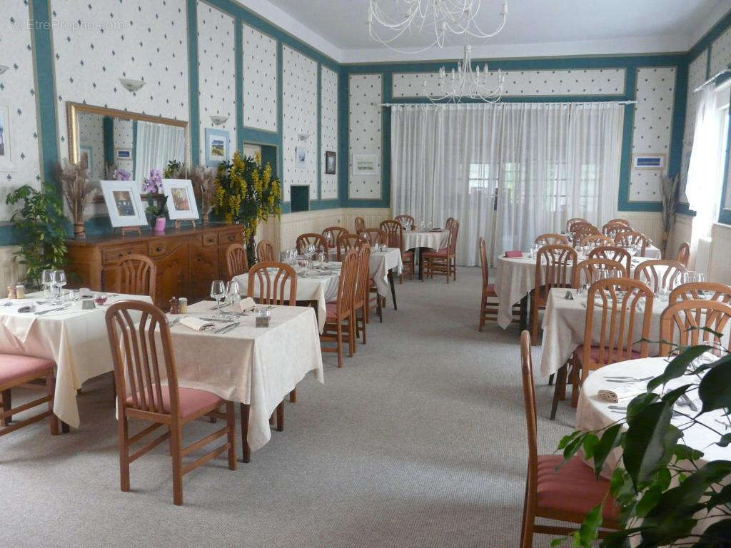 Commerce à SAINT-GAULTIER