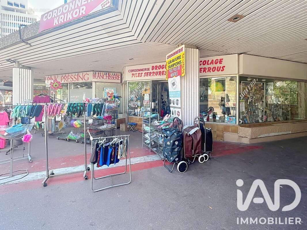 Commerce 50 m² à Toulon  - photo 4