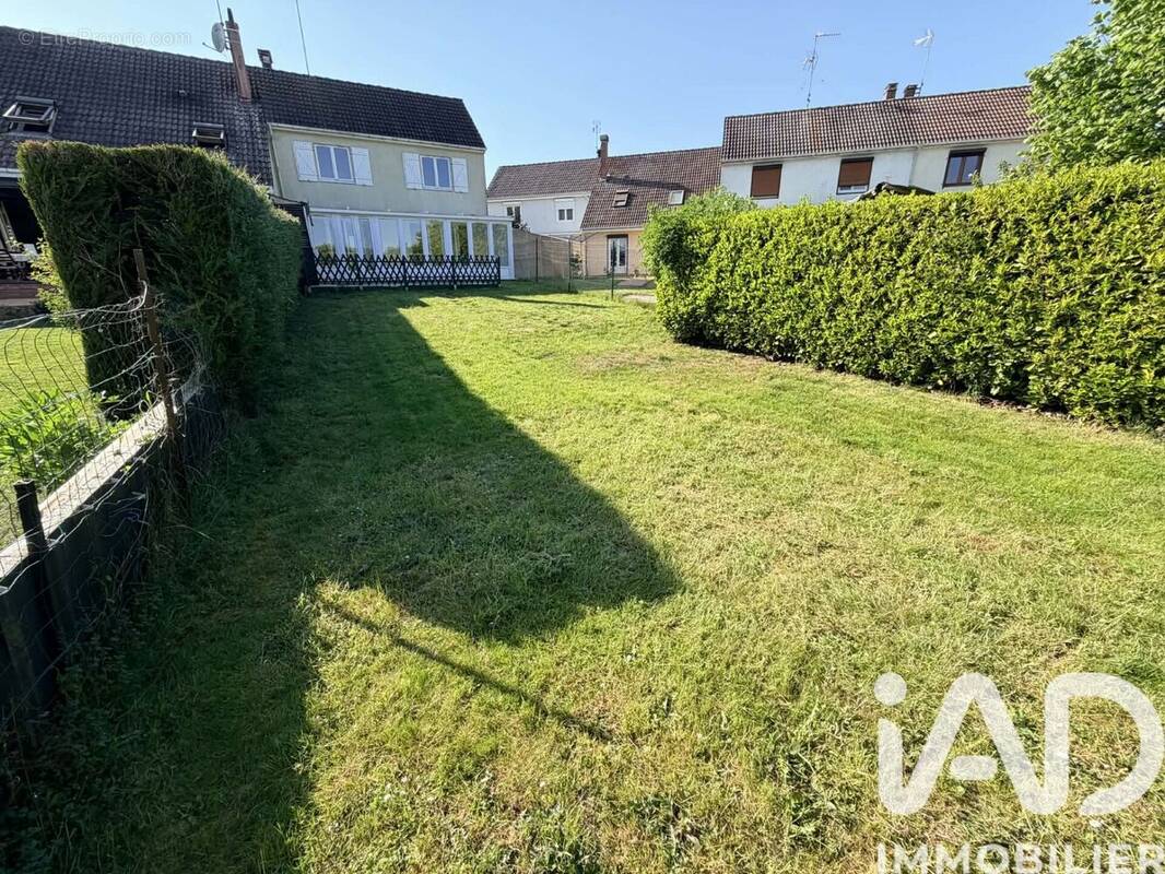 Photo 1 - Maison à NEUVILLE-SAINT-REMY