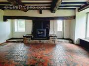 Maison à HAUTEVILLE-LA-GUICHARD