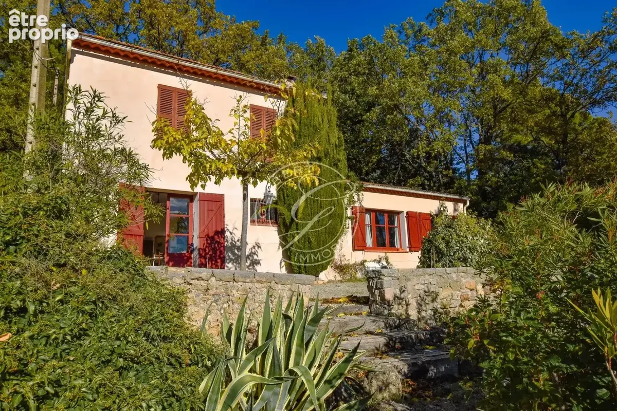 FLAYOSC - Mas Provençal avec piscine et cave, proche village - photo 3
