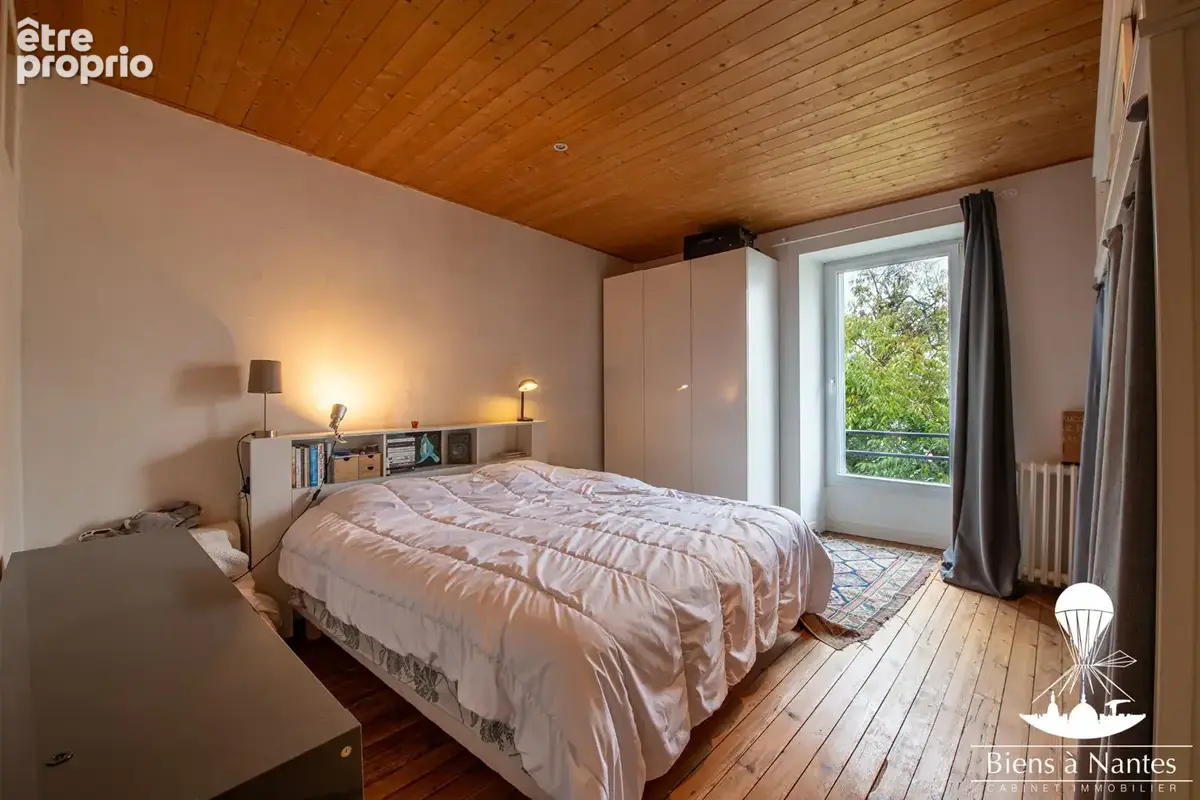 A VENDRE MAISON de VILLE 8 pièces Le Loroux Bottereau 182 m2 - photo 10