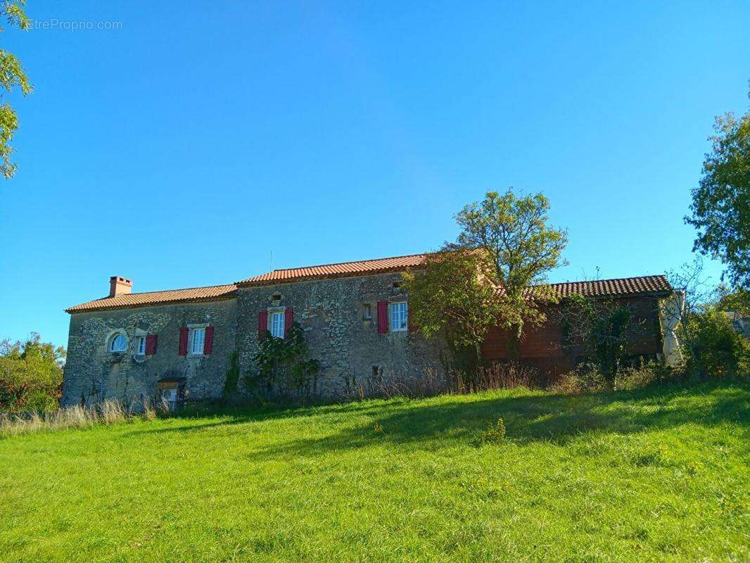 Maison à CAHORS