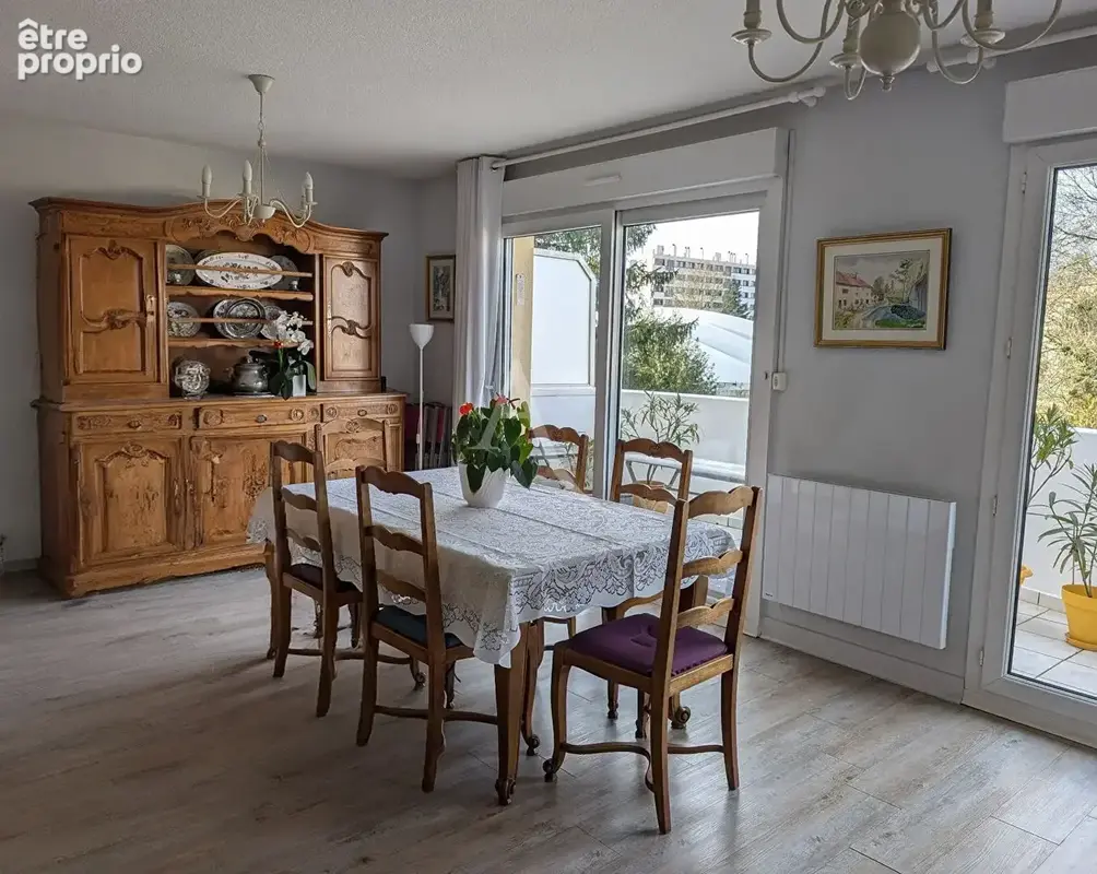 Appartement Bourg En Bresse 5 pièce(s) - photo 2