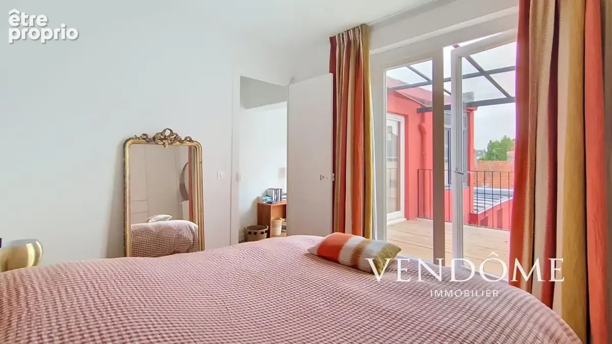 Sompteuse maison de 200m² avec terrasse et box - photo 9
