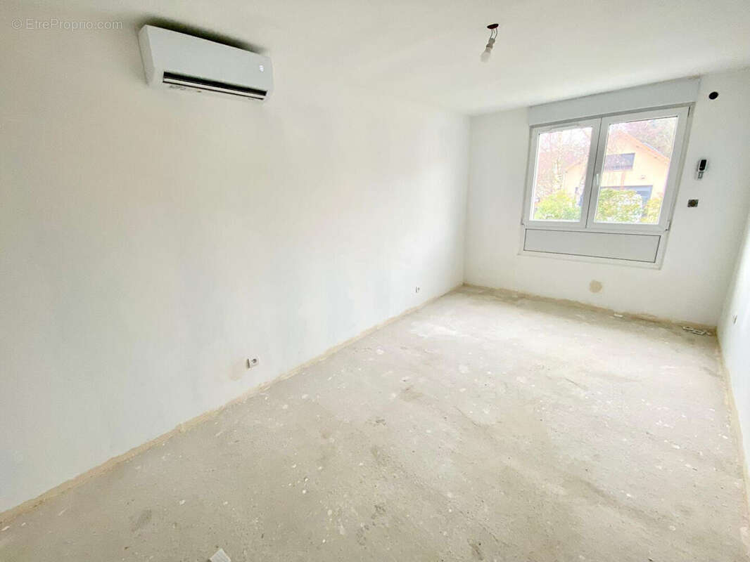 Maison à PIERRELAYE