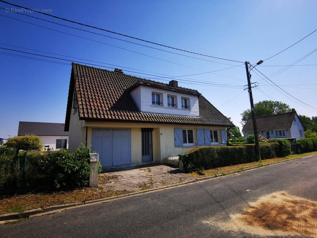 Maison à EMBREVILLE