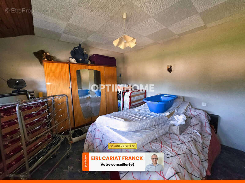 Maison à SAINT-ETIENNE-DE-FURSAC