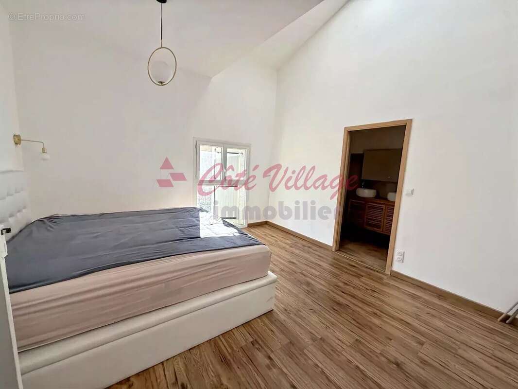 Maison à CUXAC-D&#039;AUDE