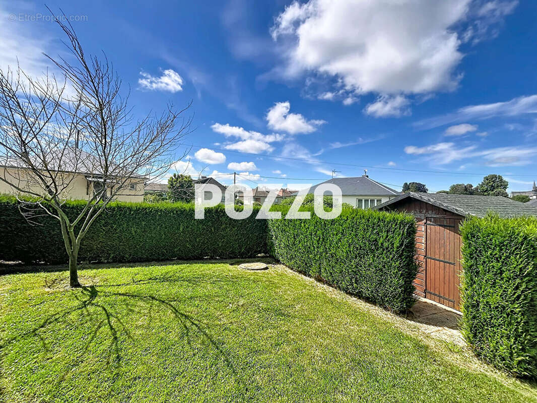 A vendre pavillon de 4 pieces sur sous-sol avec vie de plain pied a tinchebray (61800) - photo 4