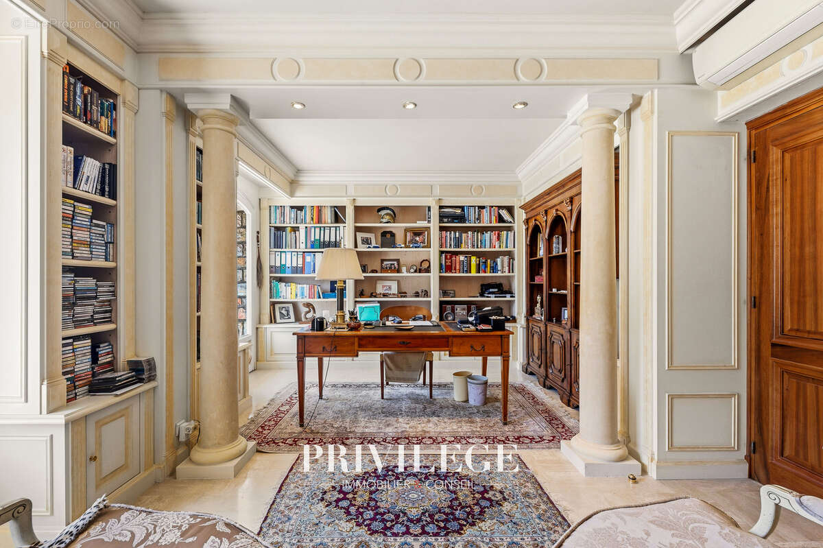 Maison à MOUGINS