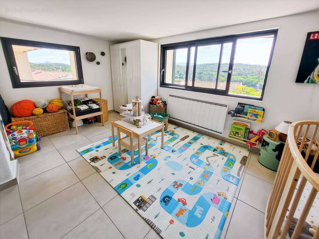 Appartement à CABRIES