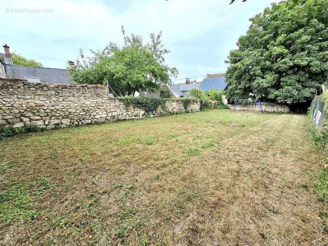 Maison + cellule commerciale = de 239 m², 5 chambres, a vendre proche cuise la motte (60350) - - photo 15