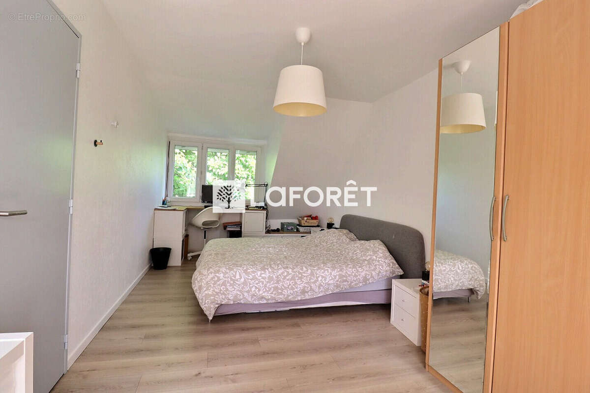 Maison à HOUPLIN-ANCOISNE