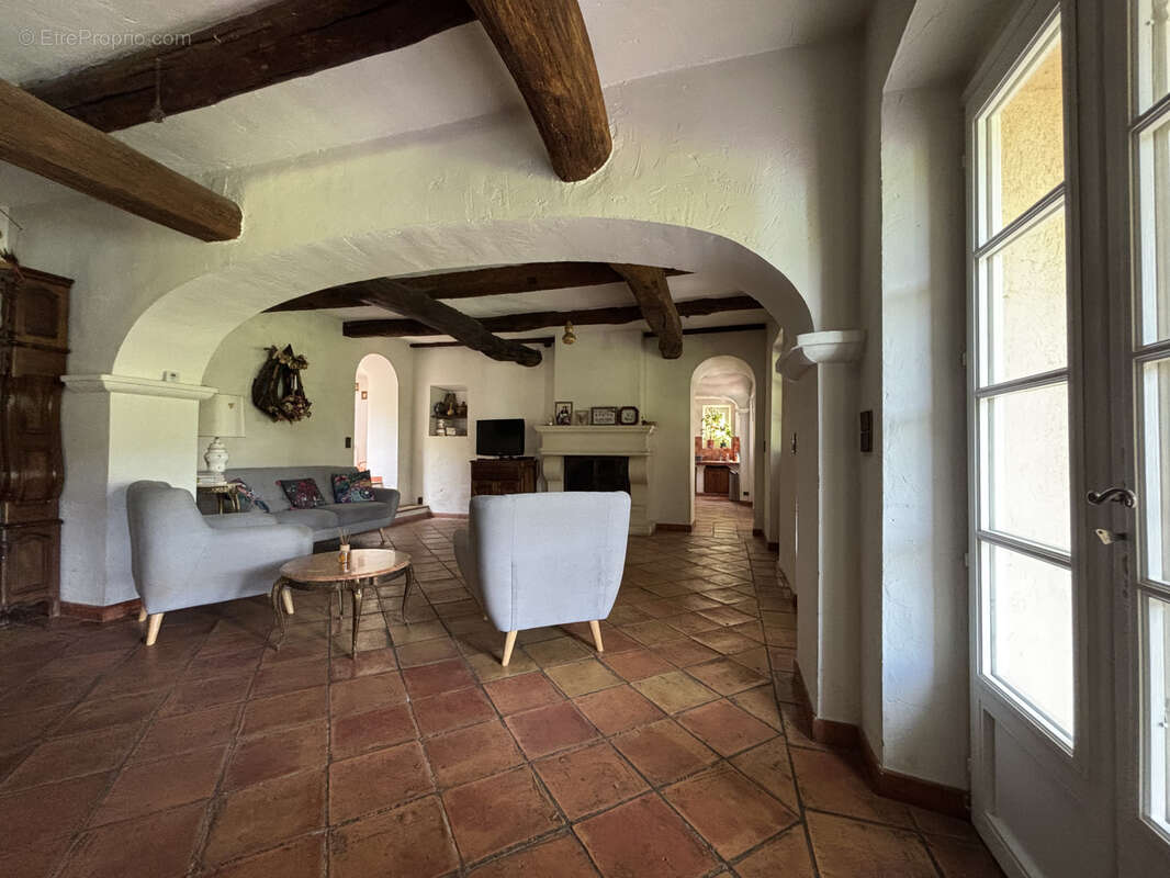 Maison à DRAP