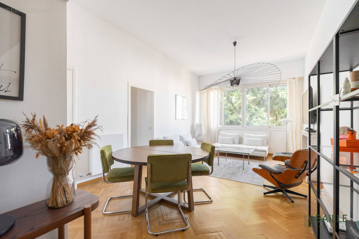 Appartement à MARSEILLE-9E