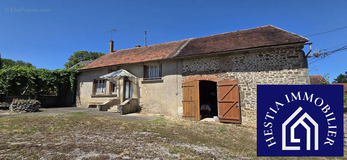 Maison à VIC-DE-CHASSENAY