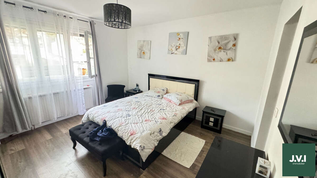 Maison à ENGHIEN-LES-BAINS