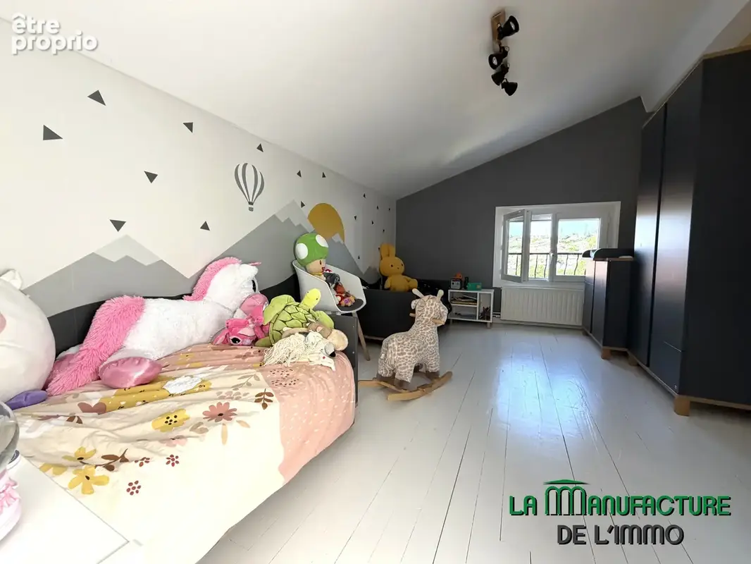 Maison de ville de 82 m2 avec terrasse et jardin de 126 m2 / le chambon-feugerolles-secteur Gaffard. - photo 16