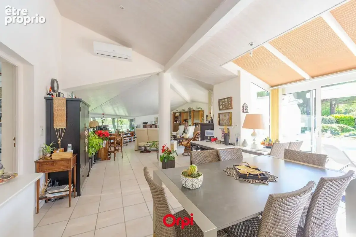 Nieul-sur-Mer Propriété d'exception 220 m² de plain pied - photo 8